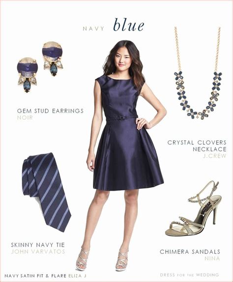 best jewelry for navy blue dress